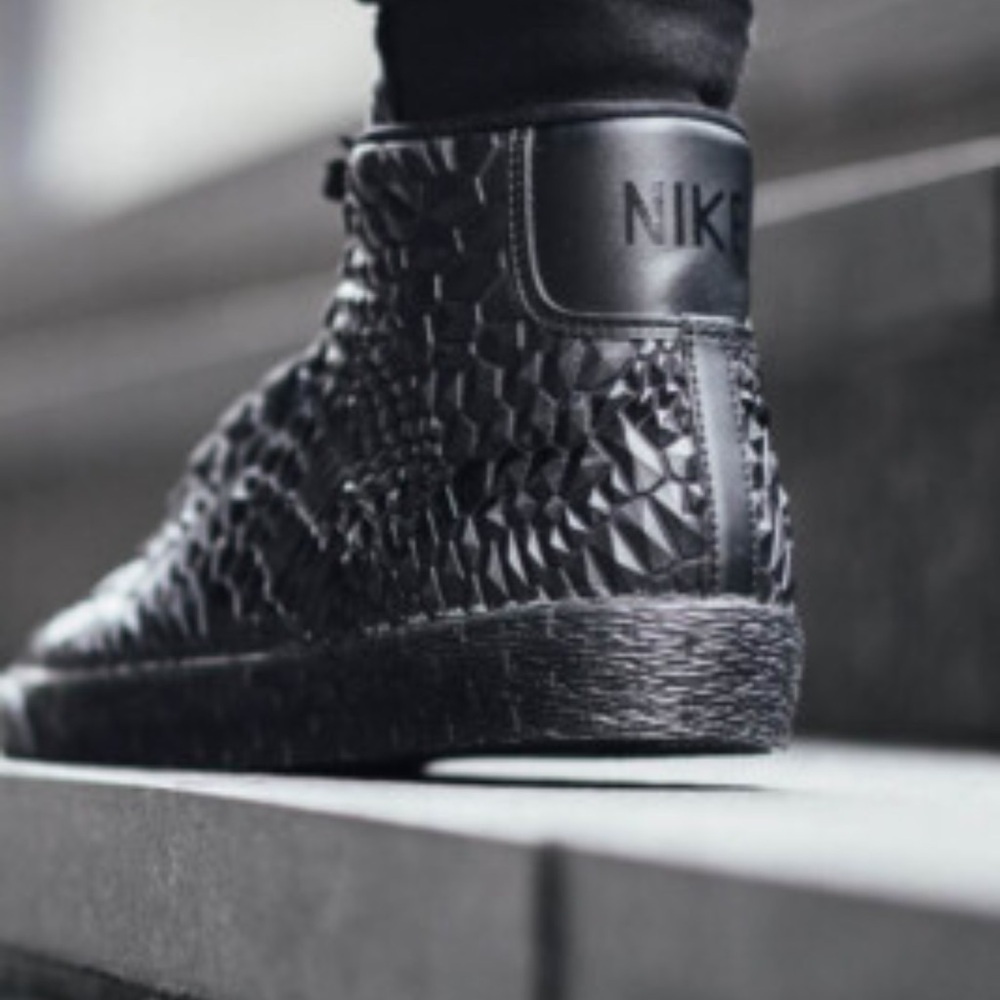 NIKE Blazer MID DMB W Ladies Formateurs Noir